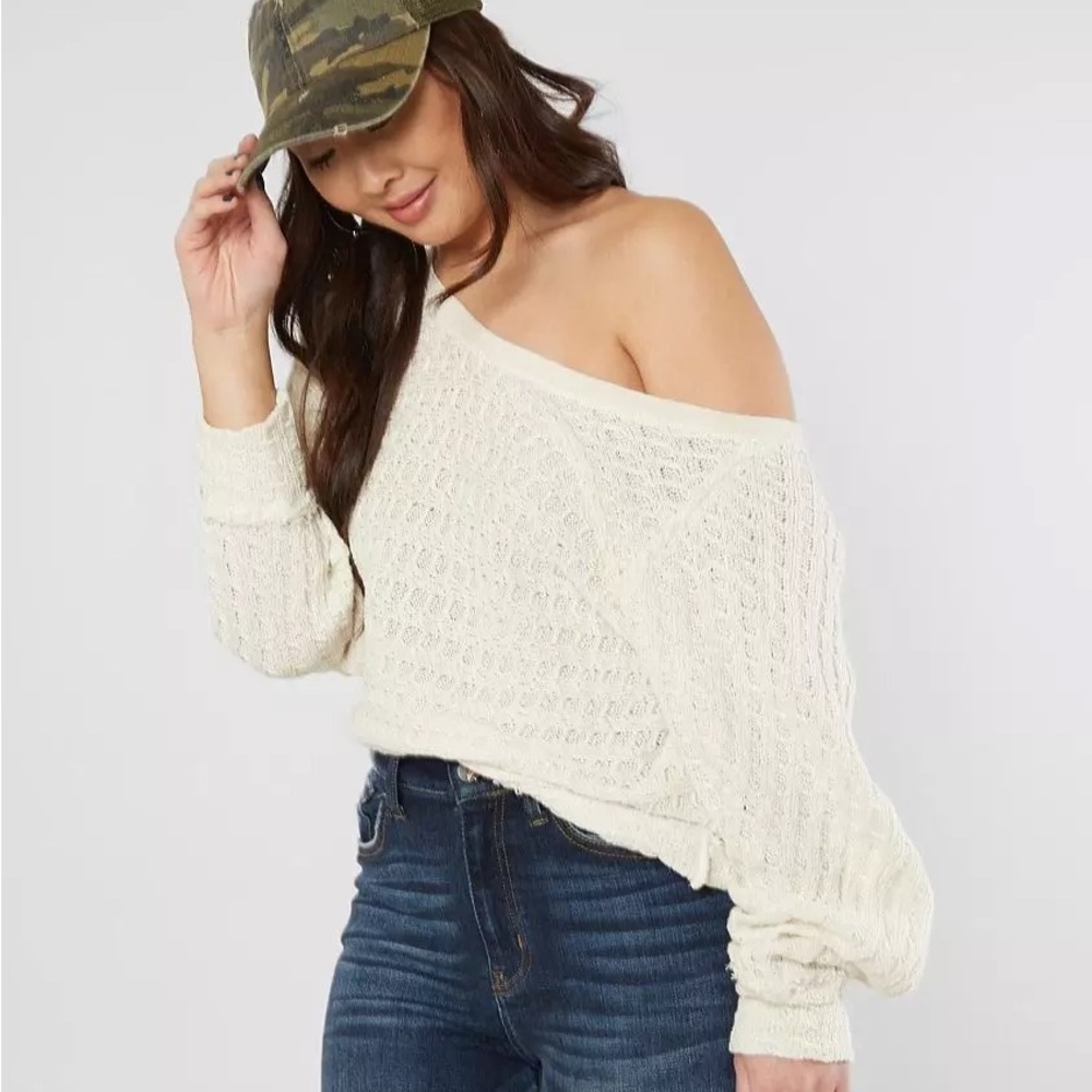 Free People Thien's Hacci Top Size small cream EUC C0585